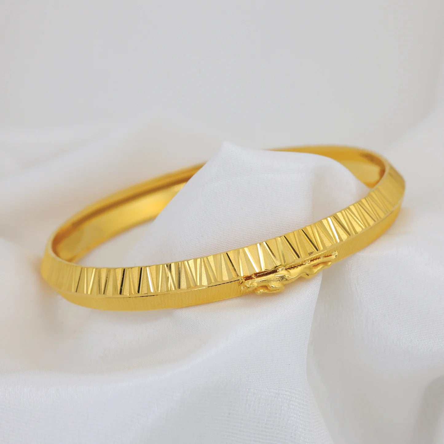 24Kt Gold Plated Fancy Jaguar Design Gents Kada - Handa Bangles