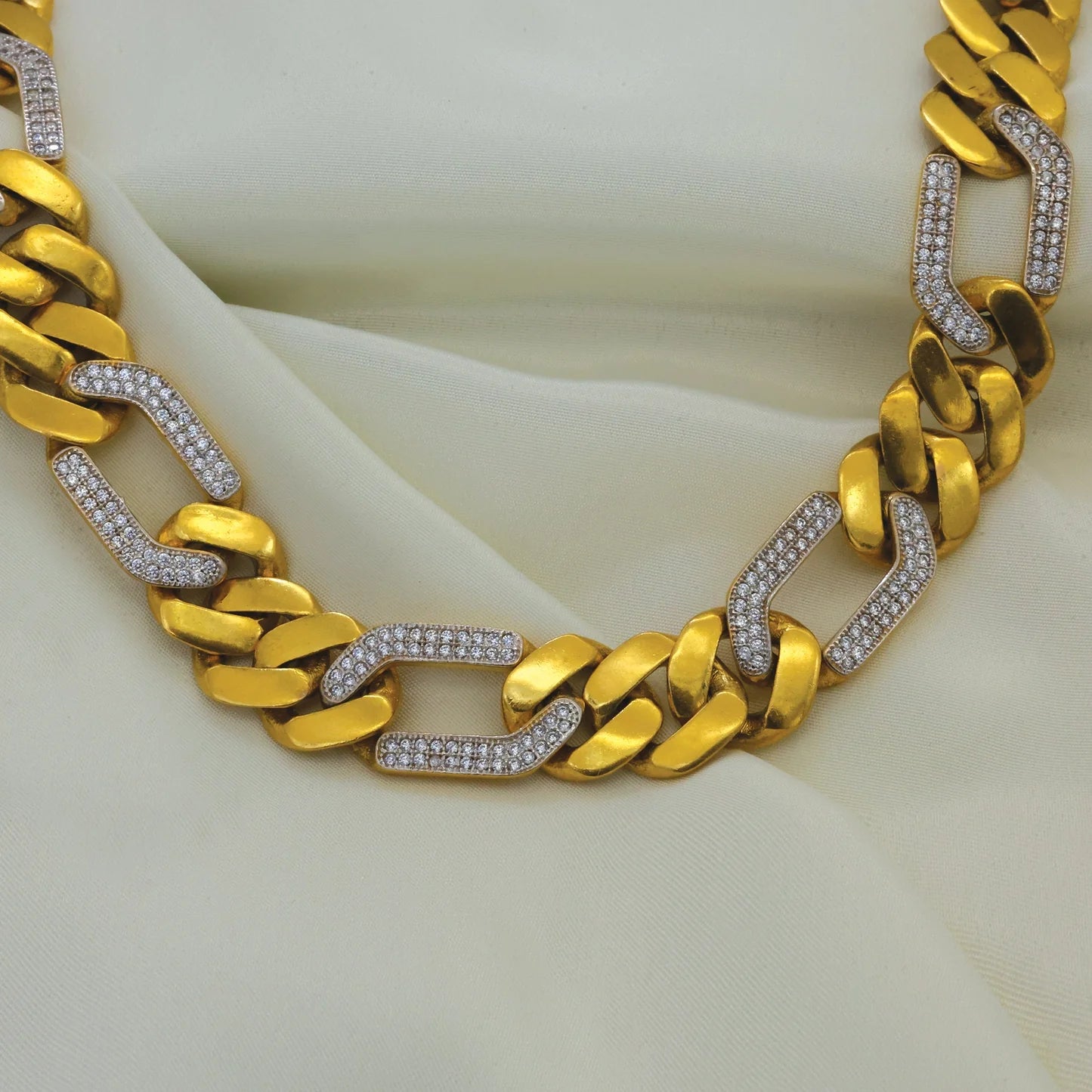 24kt  Gold Plated Heavy Weight Partywear Gents Chain - Handa Bangles