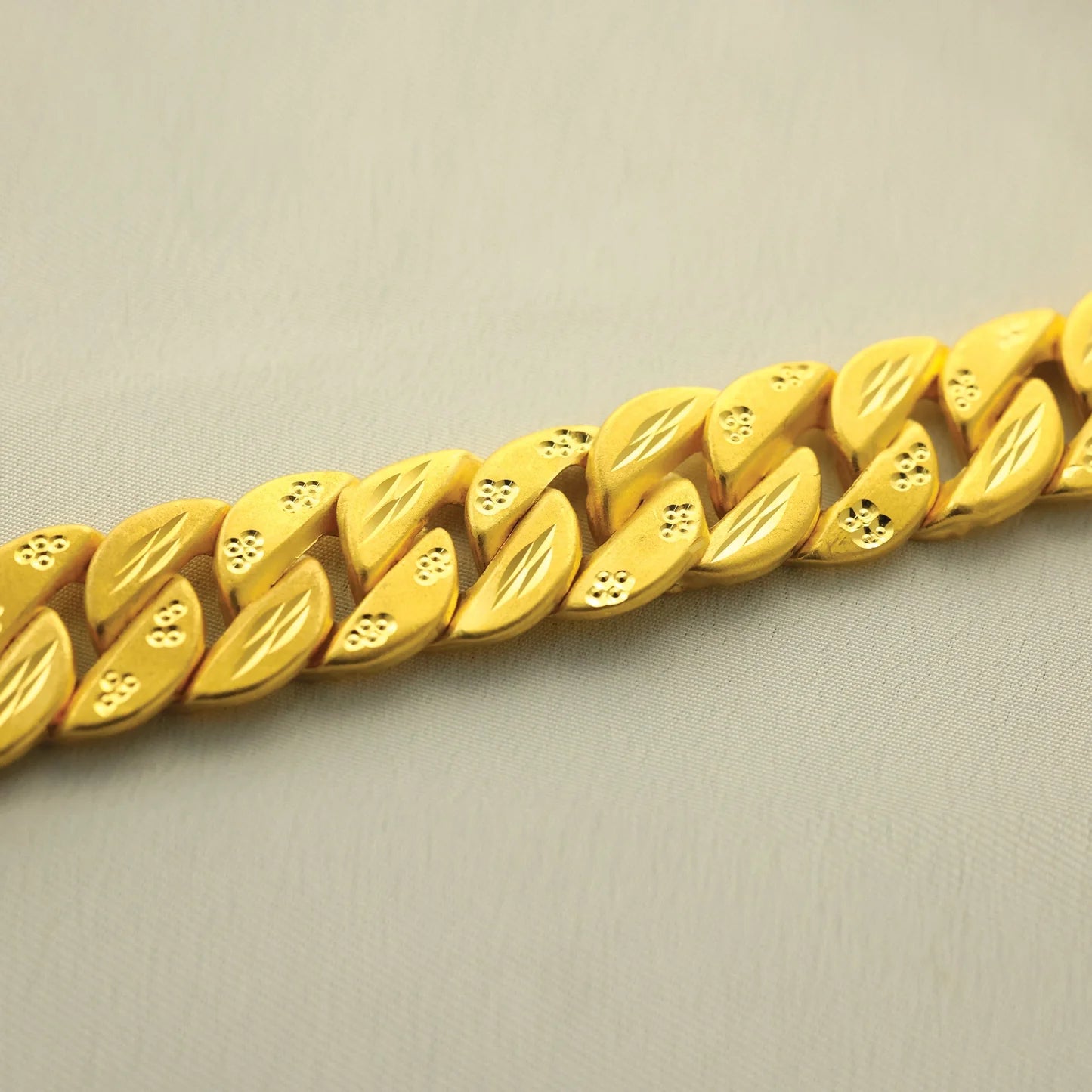 24Kt Gold Plated Heavy Rounded Design Gents Chain - Handa Bangles