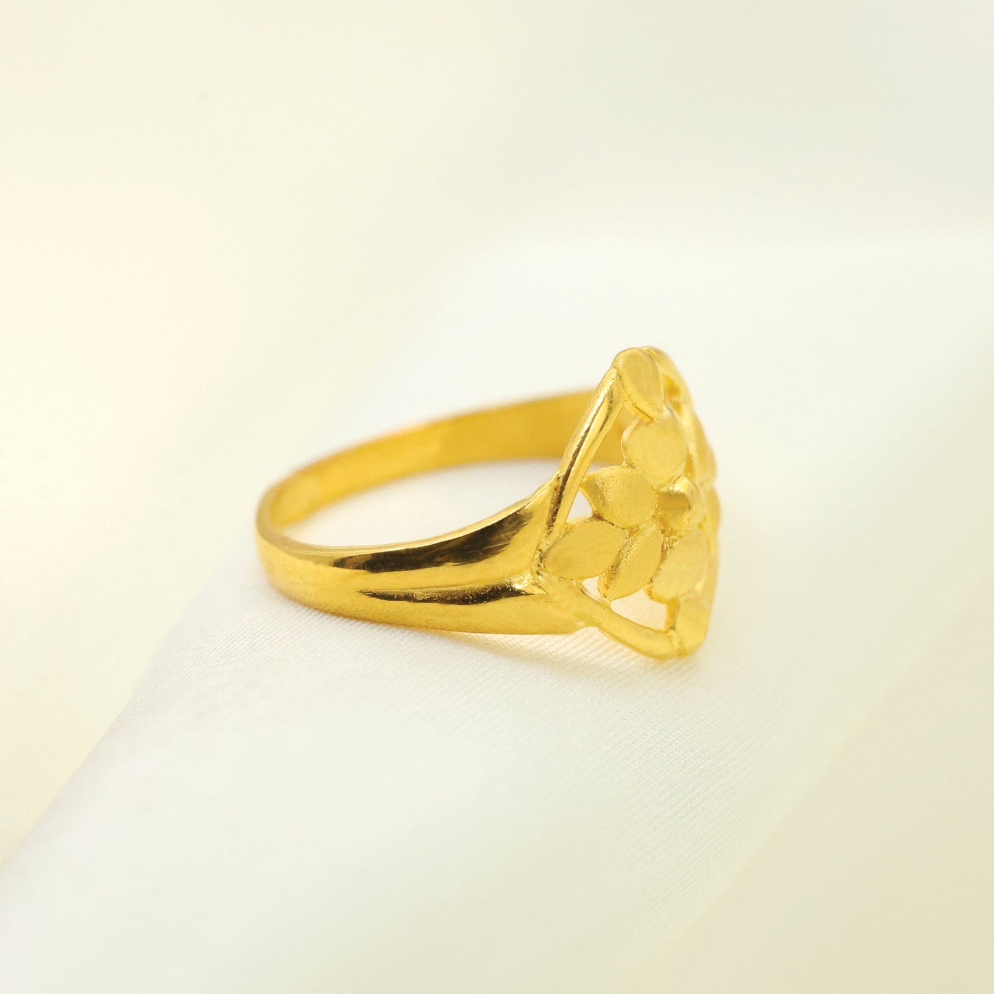 24kt Gold Plated Floral Design Ladies Ring_530 HANDA