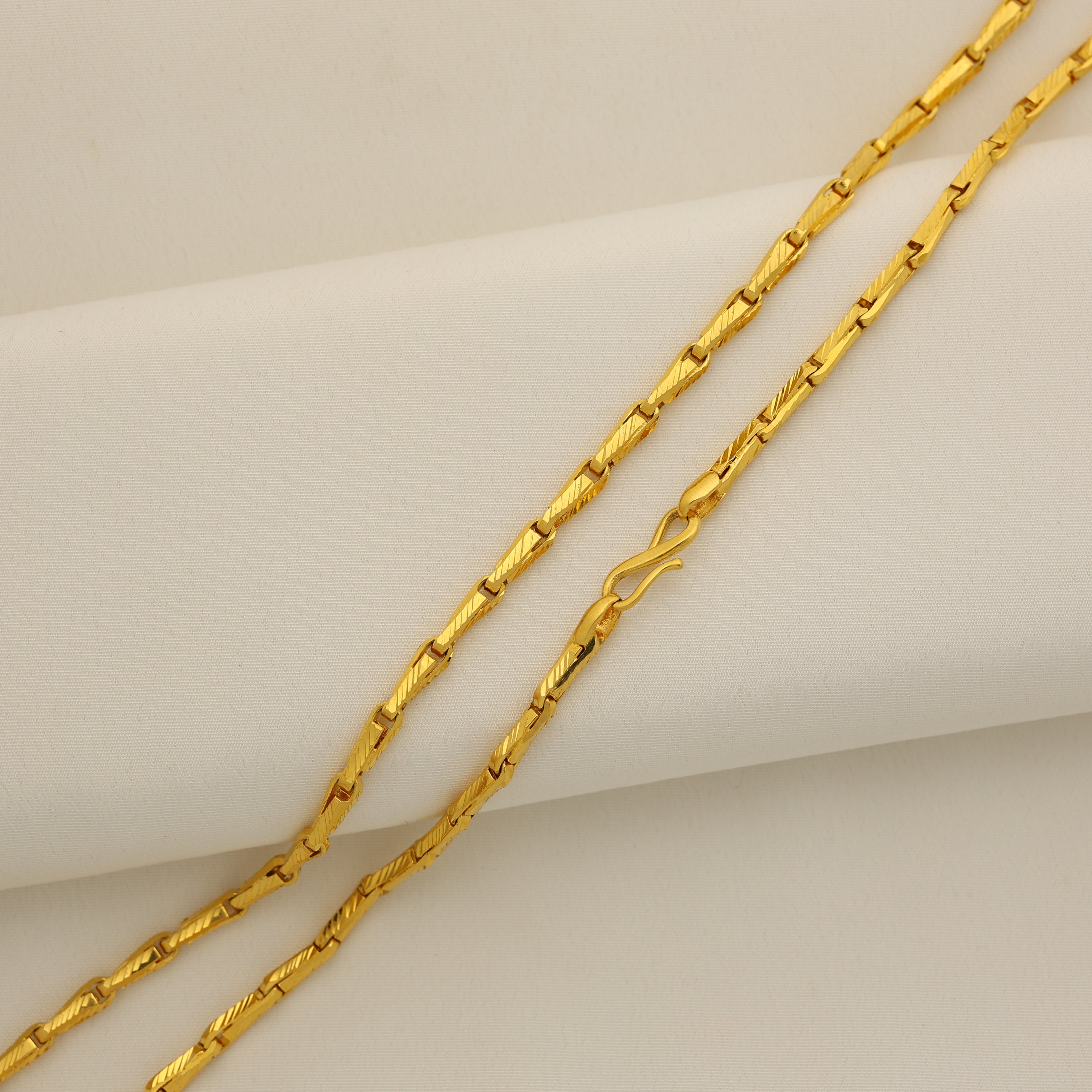 24Kt Gold Plated Men’s Chain 15gm | Designer Style – Handa Bangles