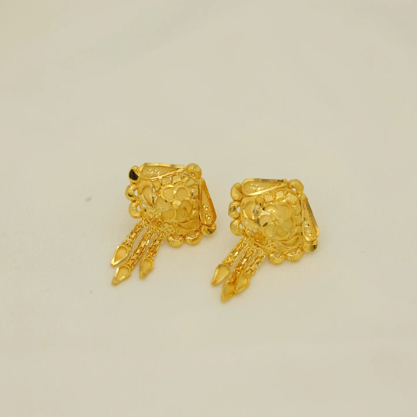 Golden bloom 24 karat gold plated lady chain - Handa Bangles